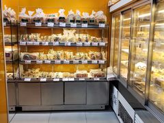面包甜点陈列柜-凯司令西点房(虹桥路站店)