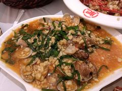 -肥肥虾庄·金牌油焖大虾(汉口城市广场店)