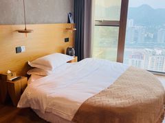 -闲隅江景艺术酒店(解放碑洪崖洞总店)