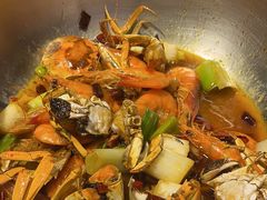 -七欣天香辣蟹火锅(上海银亿滨江店)