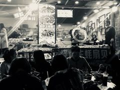 -吴山路夜市