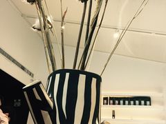 -UNI UNI(环亚凯瑟琳店)