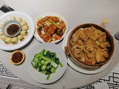 -客家大院·非遗赣南客家菜(郁孤台店)