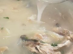 -雪湖煜辰鱼头老店(雪野湖店)