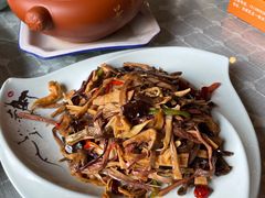 -小厨子私房菜·云南美食店
