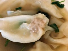 馄饨-宝光熏肉鞋底火烧(新街口店)