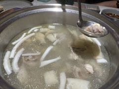 -喃喃椰·糟粕醋·椰子鸡火锅(七堡花园店)