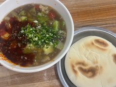 -老字号贾家肉丸糊辣汤(光明巷店)