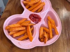 -汽车博物馆主题餐厅