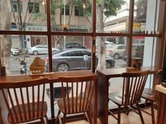 -C.Y Cafe