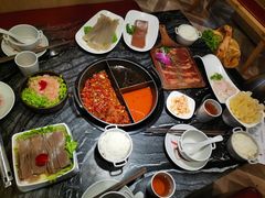 -热火朝天鲜切牛肉火锅(南强街巷店)