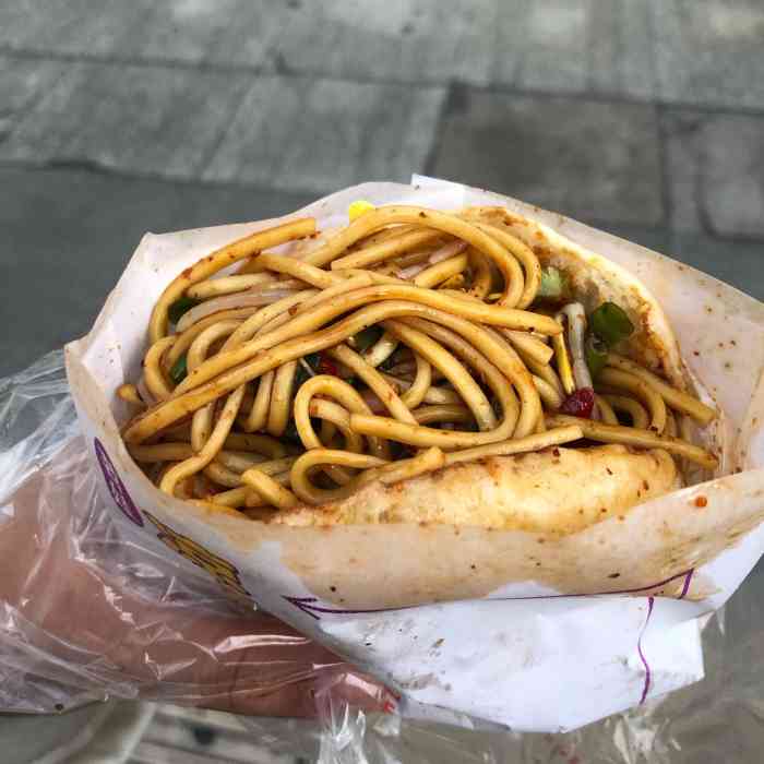 苕娃凉面夹饼子伤心凉粉-"好吃,经常吃,味道不错,也很干净卫生.