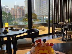 -丽思卡尔顿·炙焰·铁板烧餐厅