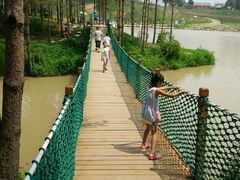 -北纬44度·金珠花海休闲农业旅游景区