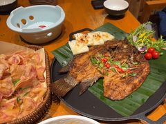 -老滇山寨•云南特色菜•地方菜•民族风情歌舞表演(金碧店)