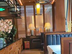 -八府香鸭·啫啫煲(华山路店)