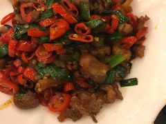 老干妈炒猪脚皮-湘肠香火锅店(团结湖店)