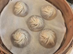黑猪鲜肉小笼包-桂满陇·手作小笼包&江南叫花鸡(中山公园店)