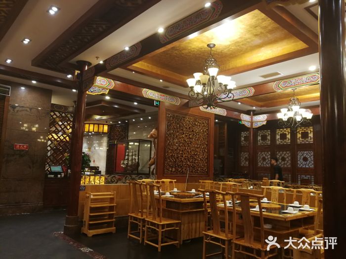 老码头火锅(骡马市店)大堂图片