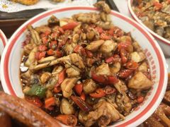 -堂瓦里·33年传统赣菜(第一街区店)