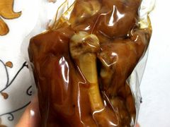 -老牌坊云南鱼豆花火锅(爱建店)