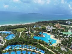 -三亚湾海居铂尔曼度假酒店