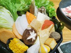 -呷哺呷哺 黄金牧场 (新中关购物中心店)