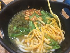 -桂在香知桂林米粉(红博中央公园店)