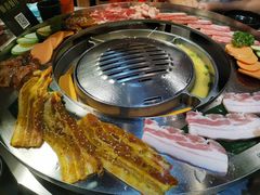 -哈哈碳都·牛肋条无限自助烤肉(台江万达店)
