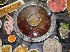 -杨肥肠火锅大排档(火车站花园店)