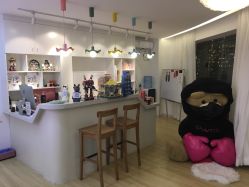 -E.L.K造型momopark店