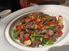 -渝信川菜 · 川味家常菜(财富购物中心店)