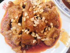 -爆炸头阿姨小四川正宗川味小吃(无任何分店)