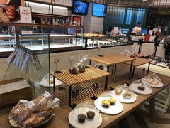 面包甜点陈列柜-牛角村(大族广场店)