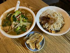 -牛八宝桂林米粉(八里庄店)