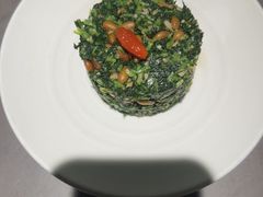 松子马兰头-晓淮山·扬州早茶·淮扬菜(龙阳广场店)