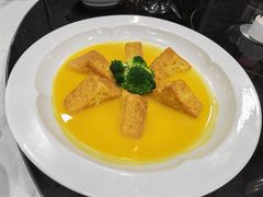 -枫林红了·长沙地标酒楼(金星路店)