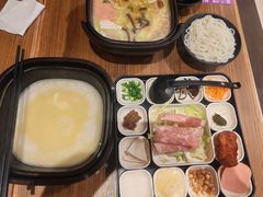-阿香米线(大唐西市大润发店)
