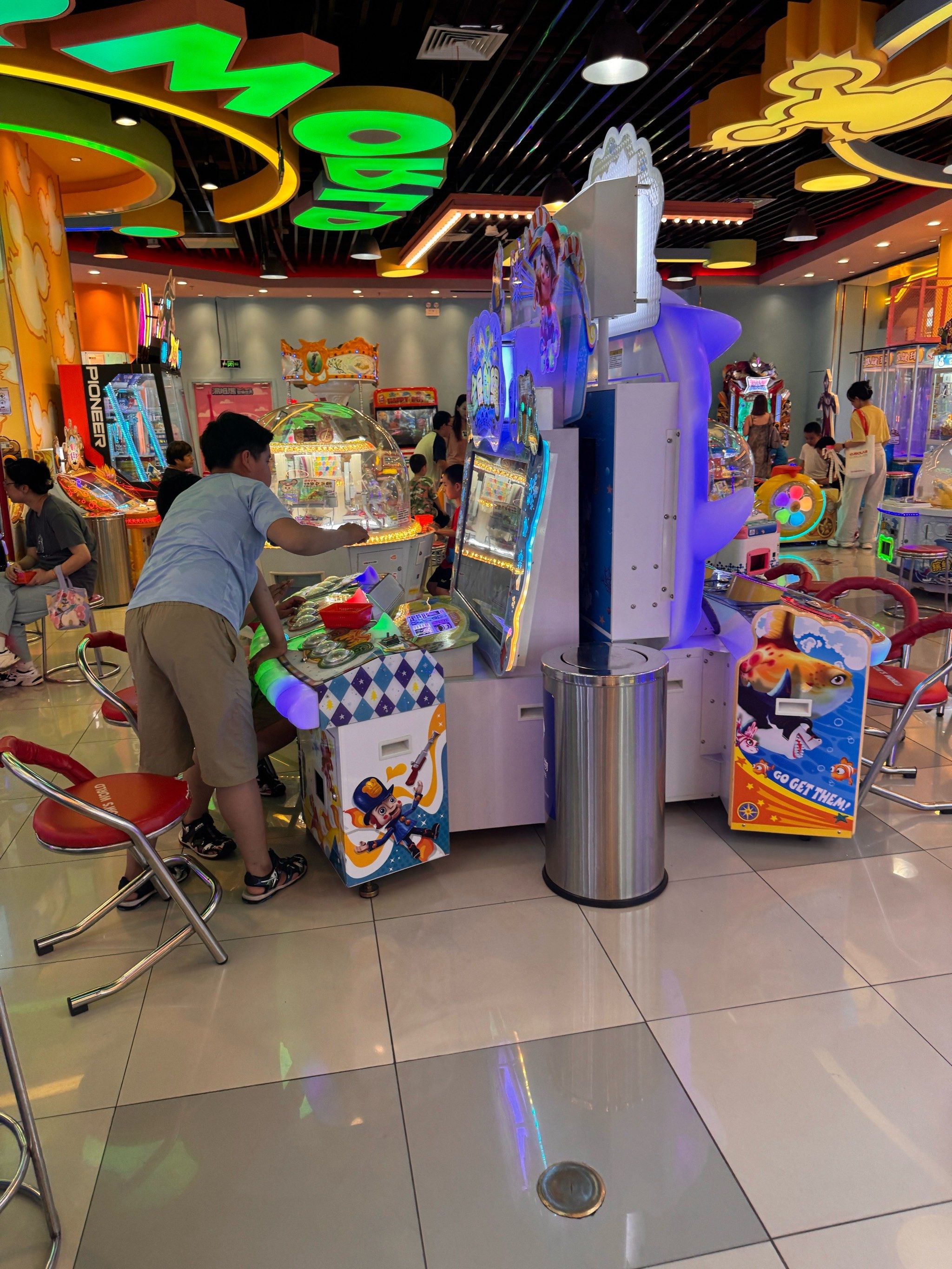 「汤姆熊欢乐世界(海岸城店)」,
偶尔带娃来一次,
真的可以消遣一