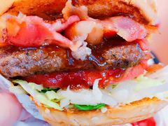 -The Habit Burger Grill 哈比特汉堡(世博店)