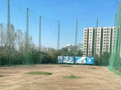 -仙霞高尔夫练习场-停车场