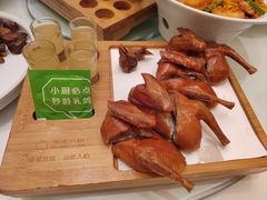烤乳鸽-汤城小厨•粤菜•靓汤(金宝街店)
