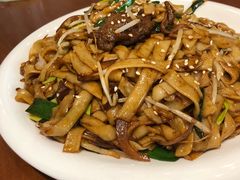 干炒牛河-頂好酒家·经典粤菜(海信广场店)