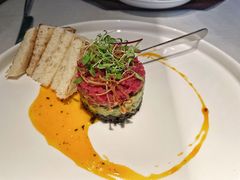 牛肉塔塔配牛油果黑橄榄酱-Solo(衡山路店)