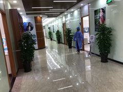 -茂菊口腔连锁(浦东南路店)