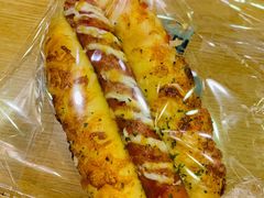 特色肠仔包-PAPER STONE BAKERY(天汇广场店)