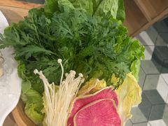 综合蔬菜拼盘-椰子不语 椰子鸡火锅(淮海店)