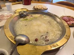 -颜氏双江清水鱼一养身火锅(磁器口店)