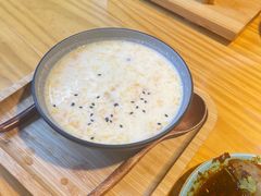 -勺子米线·云南传统小吃市集(四方街店)