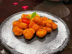 -江上荟·创意中国菜(绿地缤纷城店)